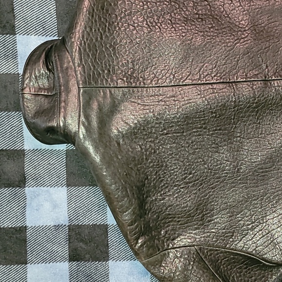 Vintage. 90s. Robert Comstock. Heavy leather bomber jacket. Men's size 44 Large - Picture 13 of 16